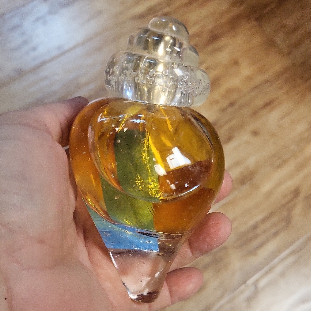 Elegant Glass Perfume Bottle